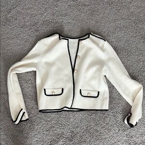 Classic White Cropped Contrast-Trim Blazer